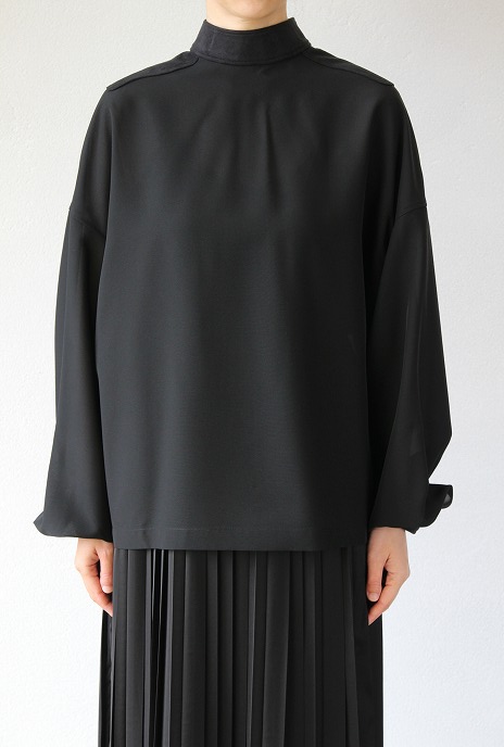 THE RERACS(ザ・リラクス)スタンドカラーバックジッププルオーバーSTANDCOLLAR BACKZIP PULLOVER(BK)