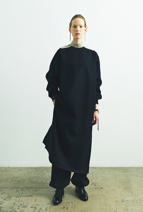 THE RERACS(ザ・リラクス)バックジップスリットドレスBACK ZIP SLIT DRESS(DNV)