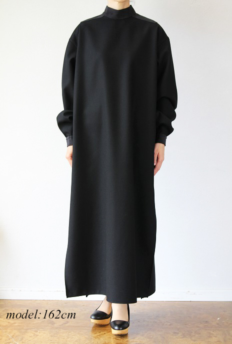 THE RERACS(ザ・リラクス)バックジップスリットドレスBACK ZIP SLIT DRESS(BK)