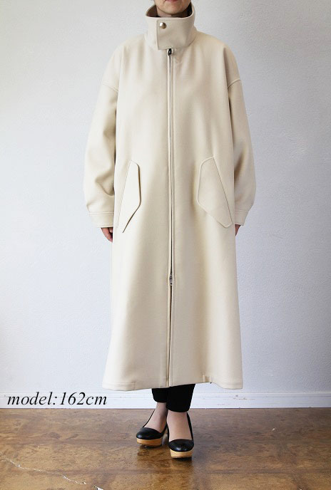 THE RERACS(ザ・リラクス)ハイネックコートHIGH NECK COAT(LBG)