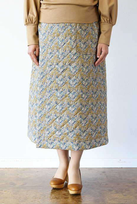 ※※Porter des boutons(ポルテデブトン)LIBERTY PRINTリバーシブルキルティングスカート